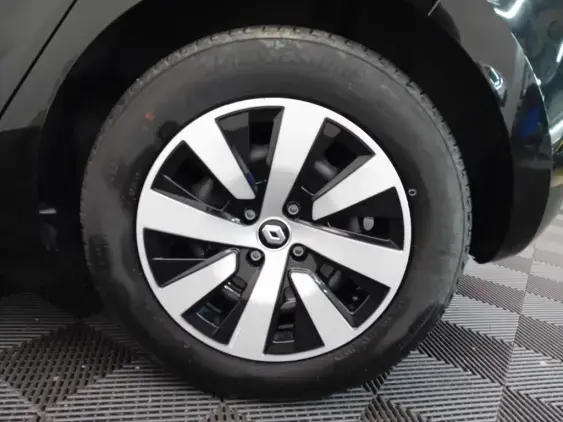 RENAULT CLIO V - voiture d'occasion - Photo 23