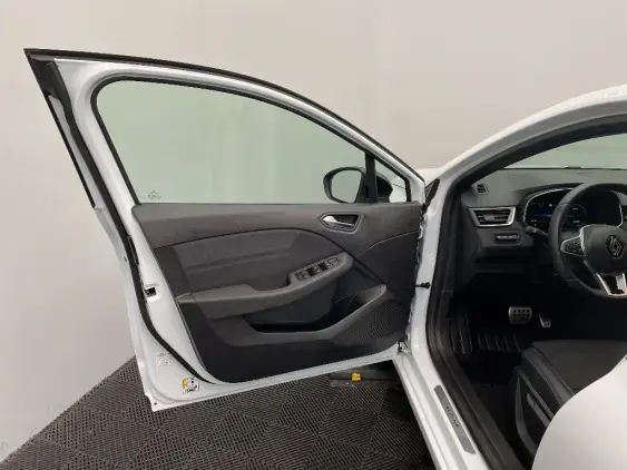 RENAULT CLIO V - voiture d'occasion - Photo 19