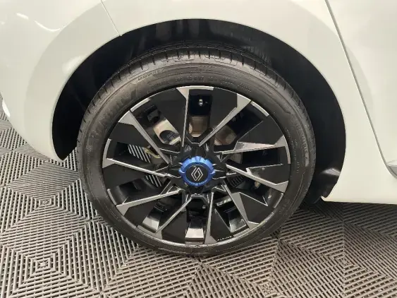 RENAULT CLIO V - voiture d'occasion - Photo 25