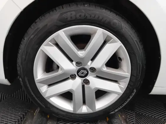 RENAULT CLIO V - voiture d'occasion - Photo 23