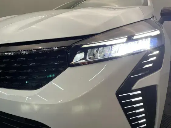 RENAULT CLIO V - voiture d'occasion - Photo 22