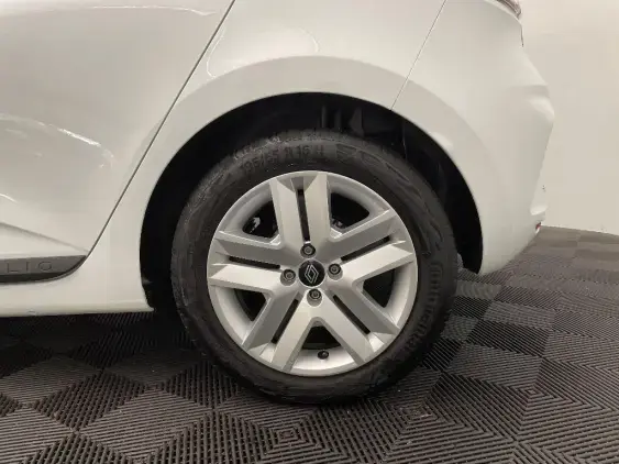 RENAULT CLIO V - voiture d'occasion - Photo 24