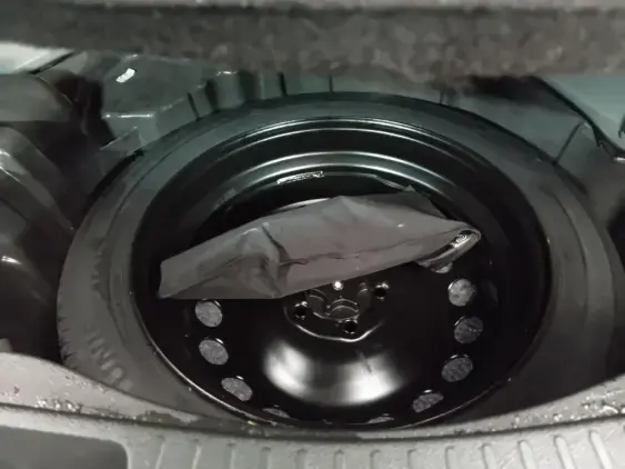 RENAULT SCENIC IV - voiture d'occasion - Photo 17