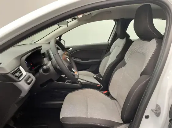 RENAULT CLIO V - voiture d'occasion - Photo 18