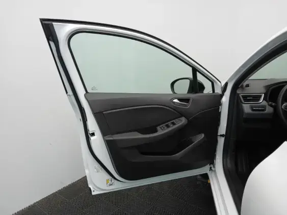 RENAULT CLIO V - voiture d'occasion - Photo 19