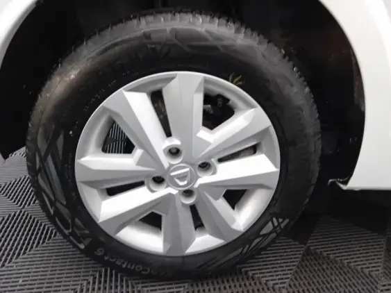 DACIA SANDERO III - voiture d'occasion - Photo 24