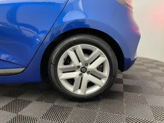 RENAULT CLIO V - voiture d'occasion - Photo 24