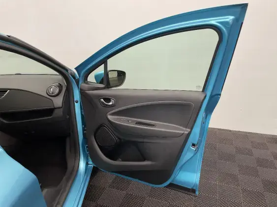 RENAULT ZOE - voiture d'occasion - Photo 20