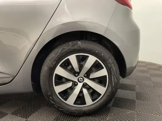 RENAULT CLIO V - voiture d'occasion - Photo 23