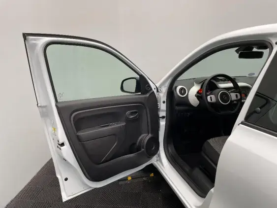 RENAULT TWINGO III - voiture d'occasion - Photo 18