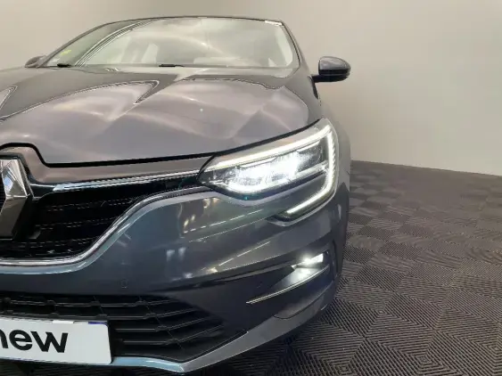 RENAULT MEGANE IV - voiture d'occasion - Photo 22