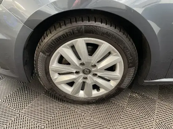 RENAULT MEGANE IV - voiture d'occasion - Photo 23