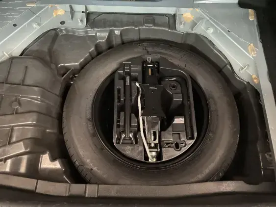 RENAULT SCENIC IV - voiture d'occasion - Photo 17