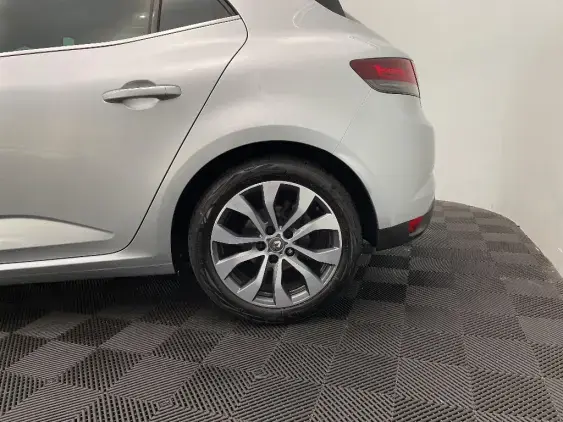 RENAULT SCENIC IV - voiture d'occasion - Photo 24