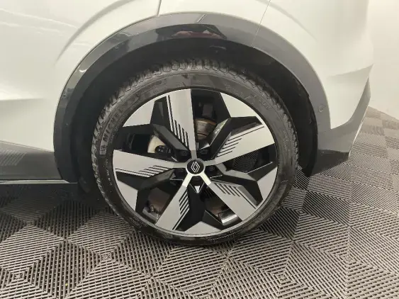 RENAULT MEGANE V - voiture d'occasion - Photo 24