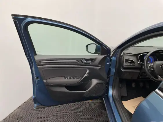 RENAULT MEGANE IV - voiture d'occasion - Photo 19