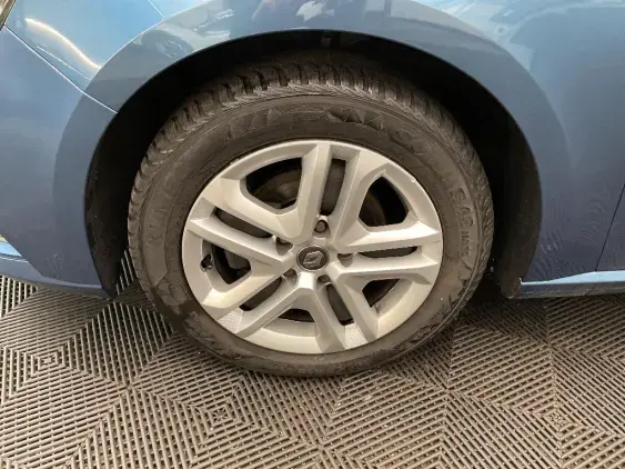 RENAULT MEGANE IV - voiture d'occasion - Photo 23