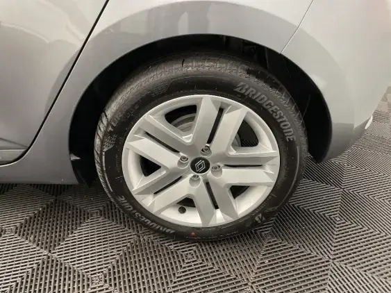 RENAULT CLIO V - voiture d'occasion - Photo 23