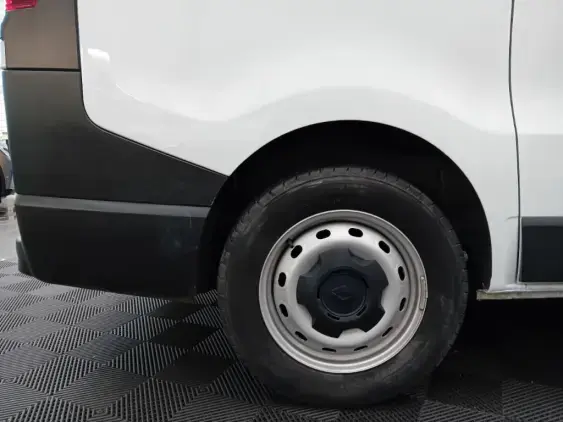 RENAULT TRAFIC FG III - voiture d'occasion - Photo 25