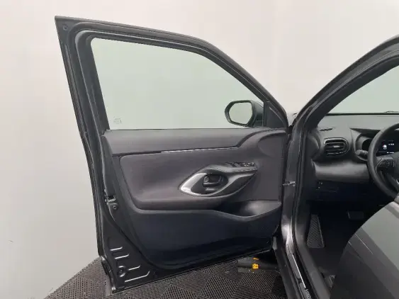 TOYOTA YARIS CROSS I - voiture d'occasion - Photo 19