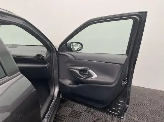 TOYOTA YARIS CROSS I - voiture d'occasion - Photo 20