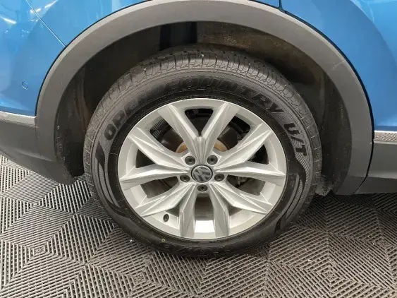 VOLKSWAGEN TIGUAN II - voiture d'occasion - Photo 25