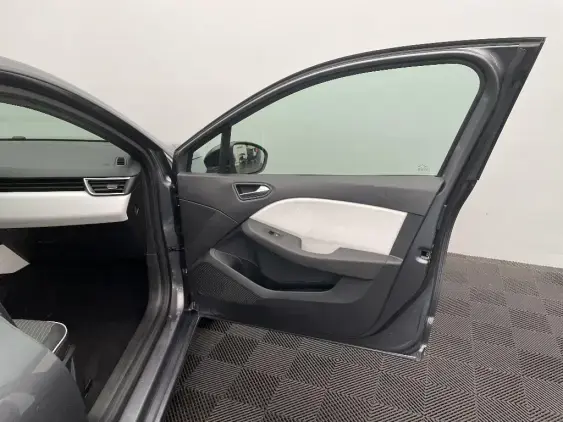 RENAULT CLIO V - voiture d'occasion - Photo 20