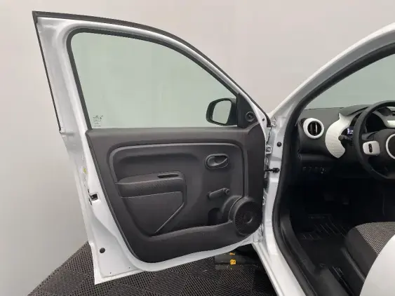 RENAULT TWINGO ELECTRIQUE III - voiture d'occasion - Photo 17