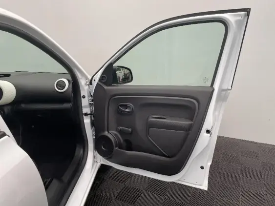 RENAULT TWINGO ELECTRIQUE III - voiture d'occasion - Photo 18