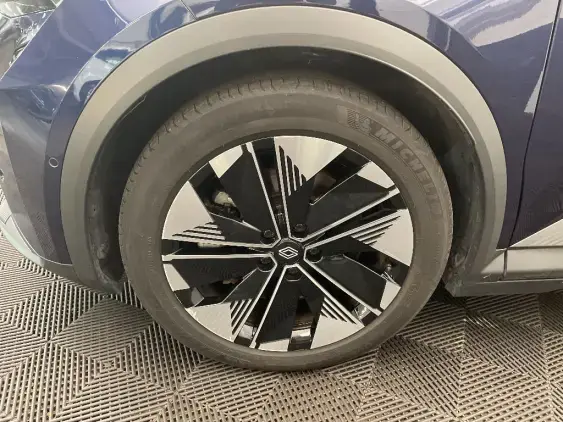 RENAULT SCENIC V ELECTRIQUE - voiture d'occasion - Photo 23