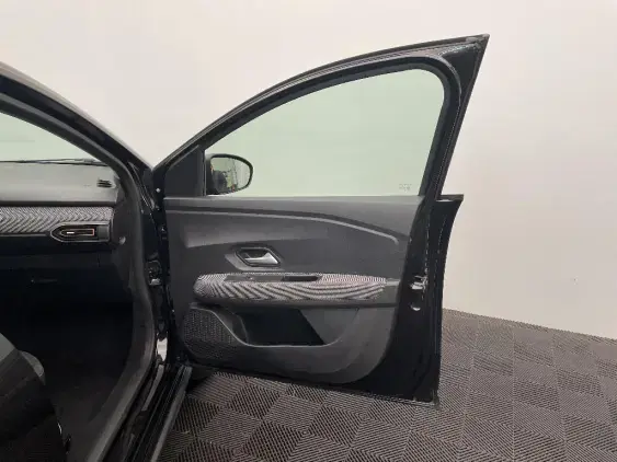 DACIA SANDERO III - voiture d'occasion - Photo 20