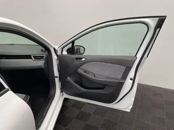 RENAULT CLIO V - voiture d'occasion - Photo 20