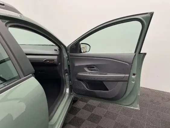 DACIA SANDERO III - voiture d'occasion - Photo 20