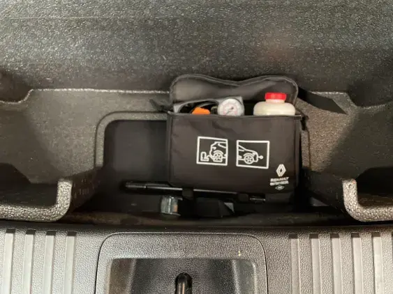 RENAULT ESPACE VI - voiture d'occasion - Photo 17