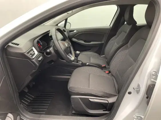 RENAULT CLIO V - voiture d'occasion - Photo 17