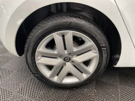 RENAULT CLIO V - voiture d'occasion - Photo 24