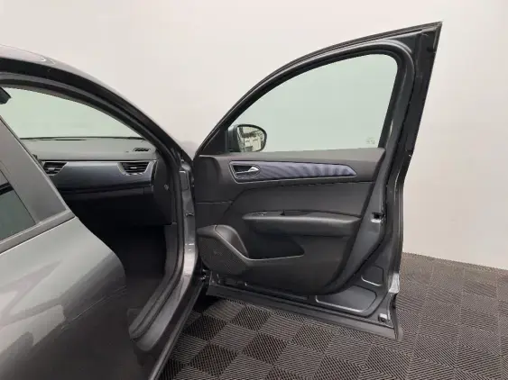RENAULT ARKANA - voiture d'occasion - Photo 20