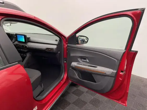 DACIA SANDERO III - voiture d'occasion - Photo 20