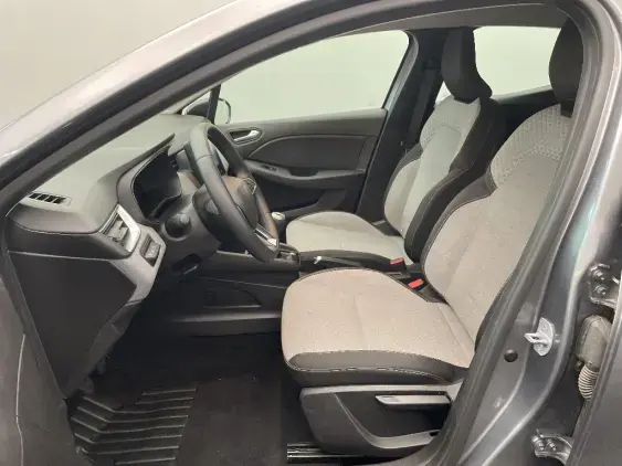 RENAULT CLIO V - voiture d'occasion - Photo 18