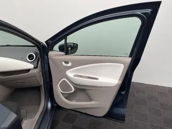RENAULT ZOE - voiture d'occasion - Photo 19