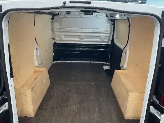 RENAULT TRAFIC FG III - voiture d'occasion - Photo 15