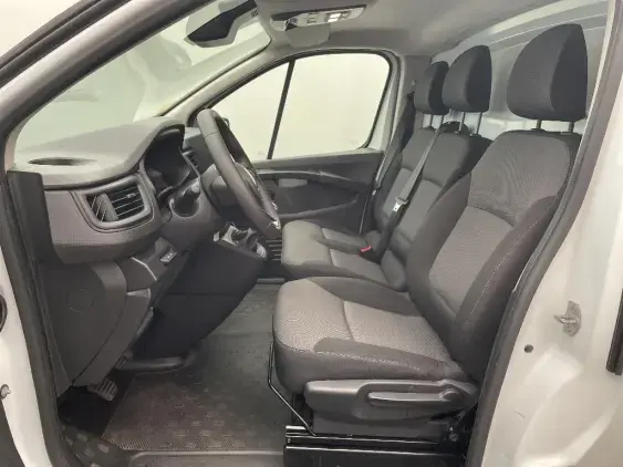 RENAULT TRAFIC FG III - voiture d'occasion - Photo 17