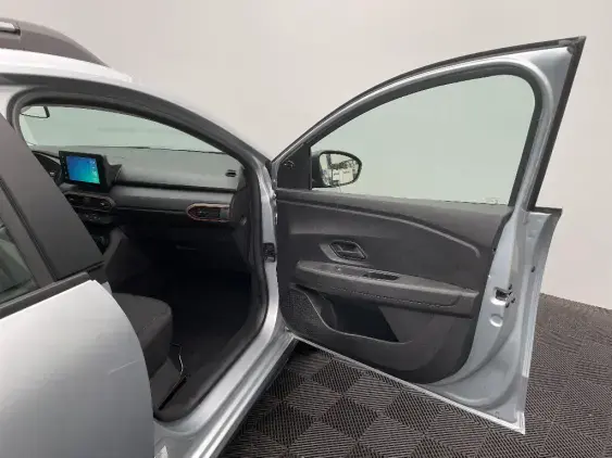 DACIA SANDERO III - voiture d'occasion - Photo 20