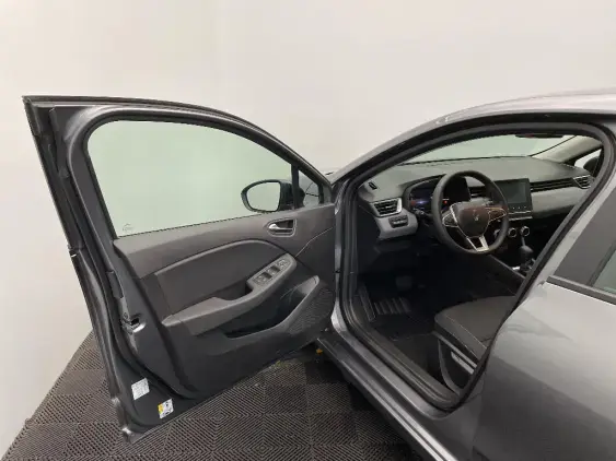 RENAULT CLIO V - voiture d'occasion - Photo 19