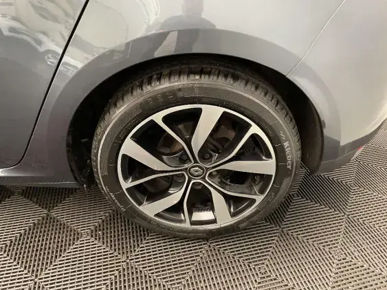 RENAULT MEGANE IV - voiture d'occasion - Photo 24
