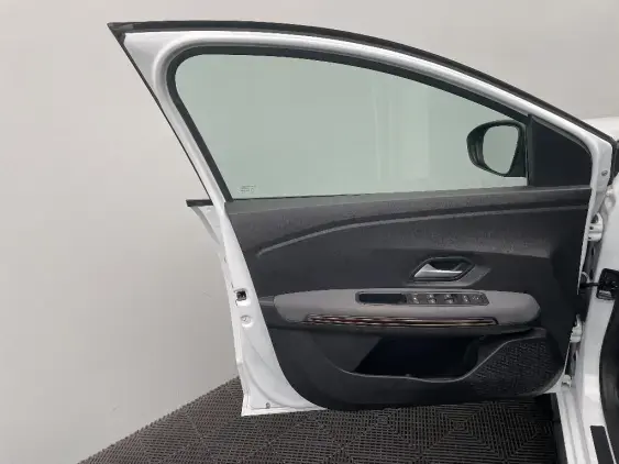 DACIA SANDERO III - voiture d'occasion - Photo 19