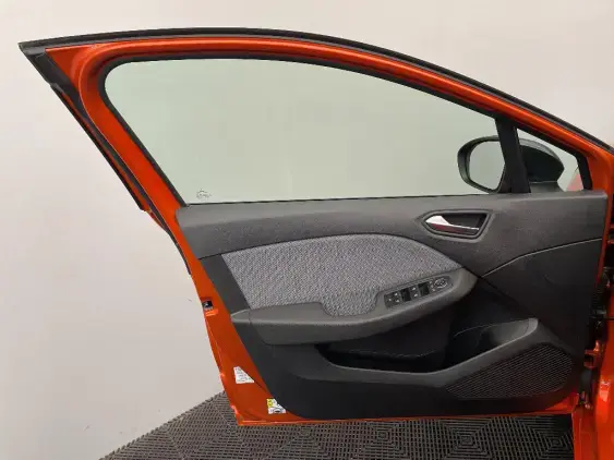 RENAULT CLIO V - voiture d'occasion - Photo 19