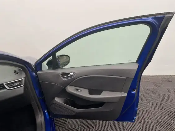 RENAULT CLIO V - voiture d'occasion - Photo 20