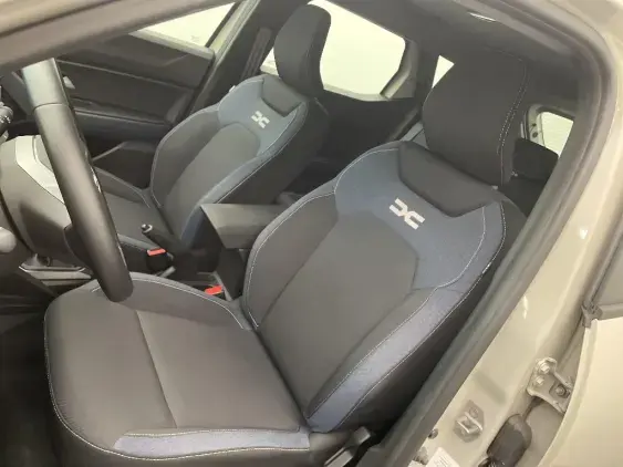 DACIA DUSTER III - voiture d'occasion - Photo 18