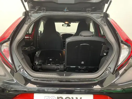 TOYOTA AYGO X - voiture d'occasion - Photo 16